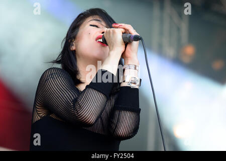 BARCELONA - 29 Mai: Dum Dum Girls (Frauen-Rock-Band) im Konzert beim Festival Heineken Primavera Sound 2014 (PS14). Stockfoto