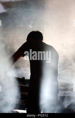 BARCELONA - JUN 12: Nils Frahm (deutscher Musiker, Komponist und Pianist) Auftritt beim Sonar Festival. Stockfoto