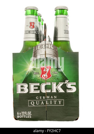 Winneconne, Wisconsin-29 Oktober 2015: Sixpack Becks Bier. Stockfoto