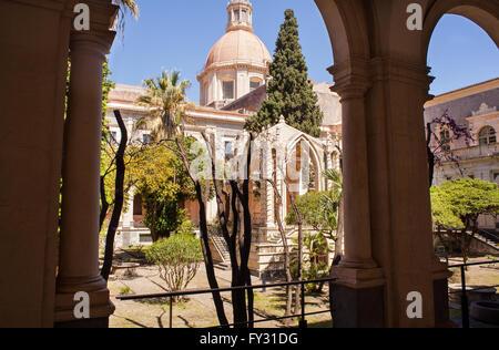 Chiostro di Levante der Benediktiner Kloster von San Nicolò Arena, Catania Stockfoto