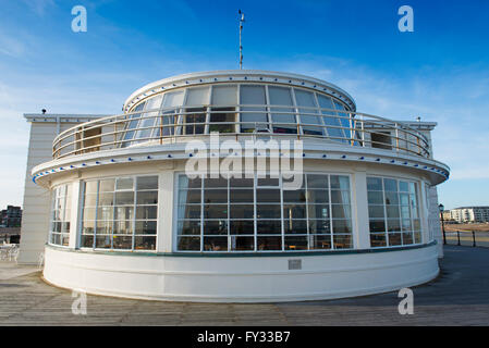 Die Art-Deco-Stil der 1930er Jahre Südpavillon auf Worthing Pier, Worthing, West Sussex, UK Stockfoto