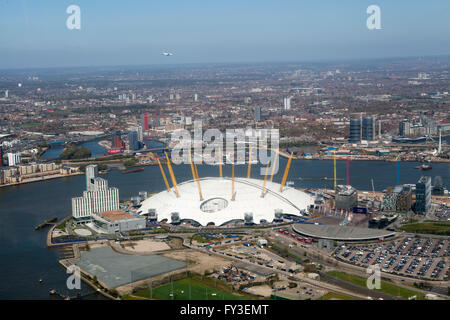 Luftaufnahmen der o2 Arena aus Hubschrauber Stockfoto