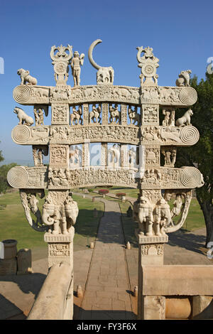 Indien, Madhya Pradesh, Sanchi, große Stupa, North Torana, kunstvoll geschnitzten Tor Stockfoto
