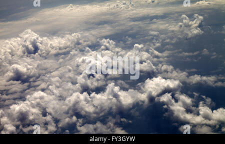 Draufsicht auf Abend Sonne Wolken Stockfoto