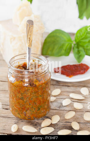Getrockneten Tomaten Pesto Stockfoto