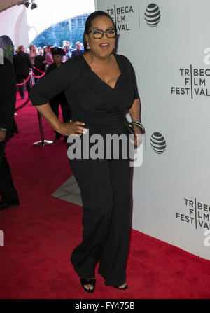 New York, USA. 20. April 2016. Oprah Winfrey besucht Premiere von Greenleaf Serie beim Tribeca Film Festival am BMCC Credit: Lev Radin/Alamy Live-Nachrichten Stockfoto