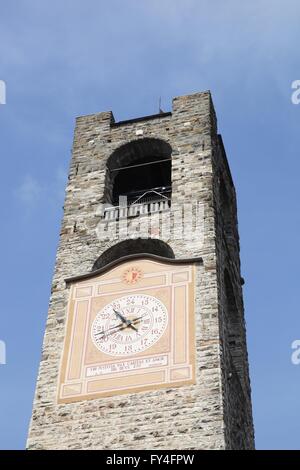 Bürgerlichen Turm in Bergamo, Italien Stockfoto