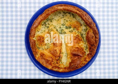 Hausgemachte Yorkshire Pudding mit Petersilie Stockfoto