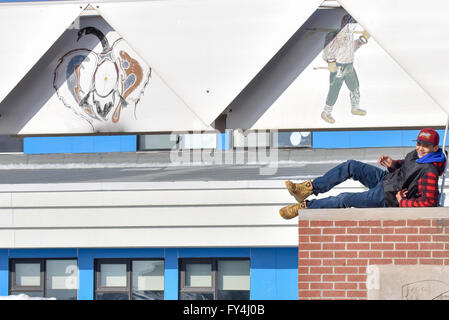 Jugend vor Schule. Waskaganish, nördlichen James Bay Quebec Kanada Stockfoto