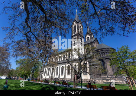 Kirche der Heiligen Cyrill und Methodius stehen auf dem Karlinske Namesti Platz, Karlin Prag, Tschechische Republik Stockfoto