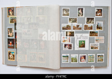 Sammlung von Briefmarken im Album gedruckt aus Kuba Stockfoto