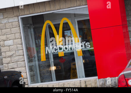 McDonald's Restaurant in Kingston, Ontario, auf Montag, 25. Januar 2016. Stockfoto