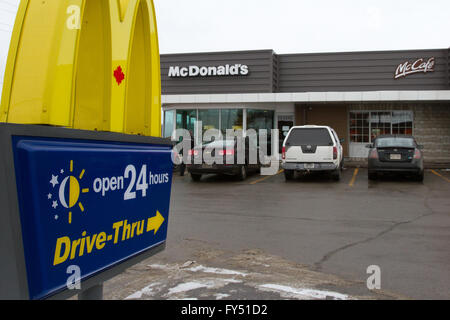 McDonald's Restaurant in Kingston, Ontario, auf Montag, 25. Januar 2016. Stockfoto