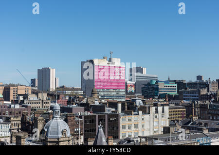 Ein Blick auf die Skyline des Stadtzentrums von Glasgow aus dem Leuchtturm auf Mitchell Lane genommen Stockfoto