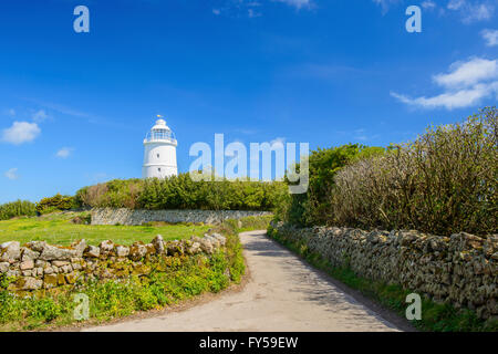 St Agnes Leuchtturm auf die Isles of Scilly. Nicht mehr verwendet und nun in privater Hand Stockfoto