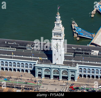 Luftaufnahme, Ferry Building mit Uhrturm, San Francisco, San Francisco Bay Area, Kalifornien, USA Stockfoto