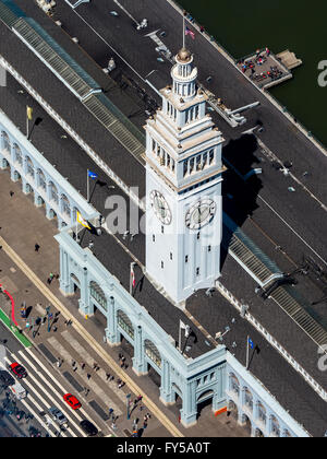 Luftaufnahme, Ferry Building mit Uhrturm, San Francisco, San Francisco Bay Area, Kalifornien, USA Stockfoto