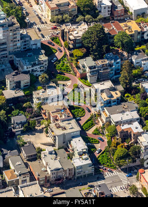 Luftaufnahme, Lombard Street mit Haarnadelkurven, kurvenreiche Straße, die Straßen von San Francisco, San Francisco Stockfoto