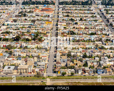 Luftaufnahme, kleine losgelöst, Einfamilienhäuser bei Dölger, äußere Sonnenuntergang suburban Stadtteil im Westen von San Francisco Stockfoto