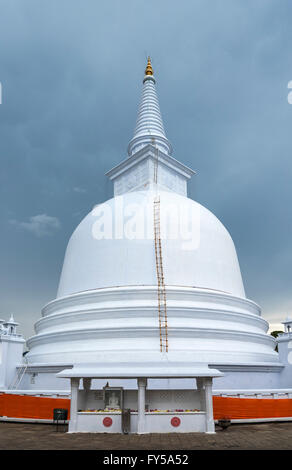 Alte buddhistische Mahiyangana Raja Maha Vihara Tempel, Sri Lanka Stockfoto