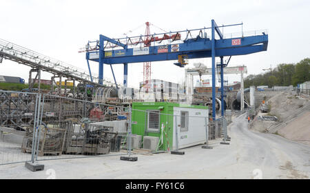 Stuttgart, Deutschland. 22. April 2016. Blick auf die Baustelle Stuttgart 21 in Stuttgart, Deutschland, 22. April 2016. Foto: FRANZISKA KRAUFMANN/Dpa/Alamy Live News Stockfoto