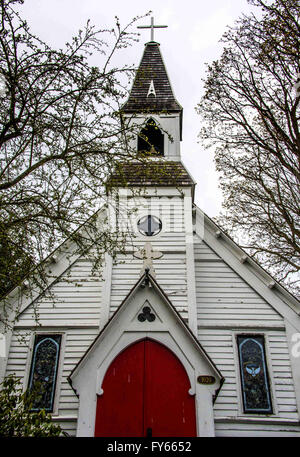 Port Townsend, Washington, USA. 24. März 2016. Die St. Pauls Episcopal Church ist eine neugotische Kirche in Port Townsend, Washington. Im Jahr 1860 gegründet, St. Pauls ist die dritte älteste bischöfliche Gemeinde im Staat Washington, mit der ältesten bischöflichen Kirchenbau im westlichen Washington. © Bruce Chambers/ZUMA Draht/Alamy Live-Nachrichten Stockfoto