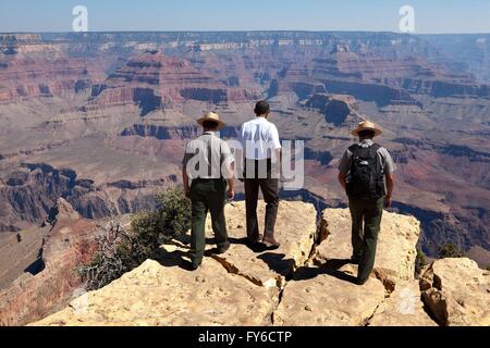 US-Präsident Barack Obama sieht im Vista am South Rim des Grand Canyon 16. August 2009 in Grand Canyon Nationalpark in Arizona. Stockfoto