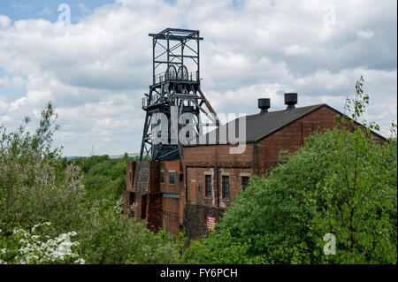 Barnsley Main Collier Grube Kopf plus gewundenen Gang South Yorkshire UK Stockfoto