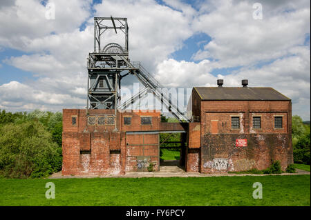 Barnsley Main Collier Grube Kopf plus gewundenen Gang South Yorkshire UK Stockfoto