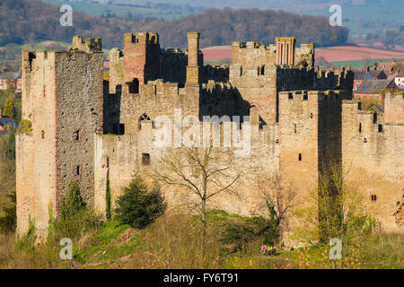 Ludlow Castle gesehen von Whitcliffe gemeinsamen, Shropshire, England, UK. Stockfoto