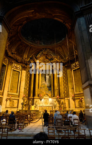 Innenansicht der Kirche Saint Sulpice in Saint Germain des Prés, Paris, Frankreich Stockfoto