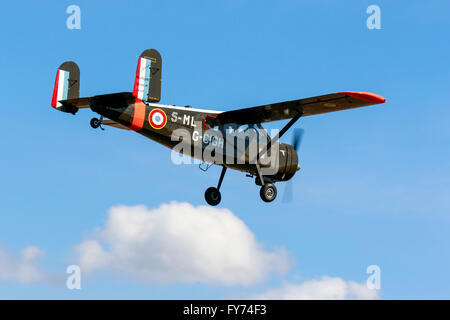 Avions Max Holste MH 151 M 5 ML G-CIGH Broussard im Flug am Breighton Flugplatz Stockfoto