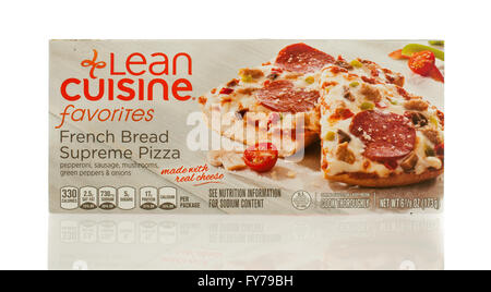 Winneconne, Wisconsin - 2. März 2016: eine Schachtel mit Lean Cuisine französisches Brot Pizza Stockfoto