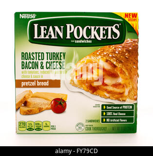 Winneconni, WI - 13. Juni 2015: Box von Lean Pockets in Gebratener Truthahn Speck und Käse Geschmack. Stockfoto