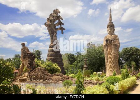 Ein Ort in der Nähe von Khon Kaen, Isaan, Thailand, zeigt das Leben des Buddha Stockfoto