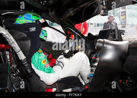 Misano Adriatico, Italien - 10. April 2016: Ferrari 458 Italia GT3 Rinaldi Racing Team, angetrieben von Marco Seefried und Siedler Stockfoto