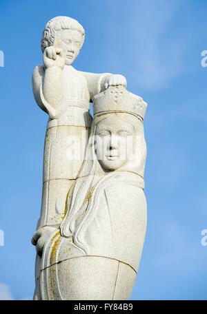 Die Statue des "Our Lady of The Isles" von Hew Lorimer auf der Seite Rueval in South Uist, äußeren Hebriden, Schottland Stockfoto