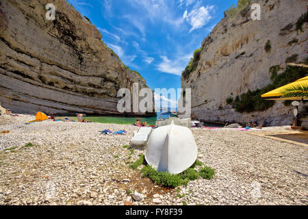 Stinva Bucht Sommer Strandblick, Insel Vis, Kroatien Stockfoto