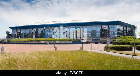 Stadion des Fußballvereins FC Schalke 04, Veltins Arena, Gelsenkirchen, Ruhrgebiet, Nordrhein-Westfalen, Deutschland Stockfoto