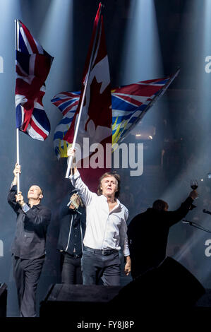 Paul McCartney von den Beatles während seiner "One On One" Tour @ Rogers Arena in Vancouver, BC am 20. April 2016 Stockfoto
