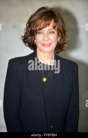 Anne Archer am Park Theatre London Förderung der Londoner Debüt von The Trial von Jane Fonda am 21. April 2016 Stockfoto