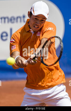 Barcelona, Katalonien, Spanien. 23. April 2016. KEI NISHIKORI Japon gibt den Ball während ihre Halbfinale im "Barcelona Open Banc Sabadell" 2016, Benoit Paire Frankreich zurück. Nishikori gewann 6:3, 6:2. Bildnachweis: Matthias Oesterle/ZUMA Draht/Alamy Live-Nachrichten Stockfoto