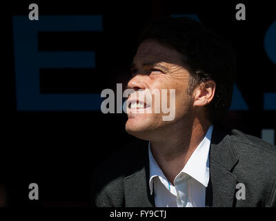 Estadi Ciutat de Valencia, Valencia, Spanien. 24. April 2016. Der Primera División. Levante gegen Athletic Bilbao. Cheftrainer Rubi von Levante. Bildnachweis: Aktion Plus Sport/Alamy Live-Nachrichten Stockfoto