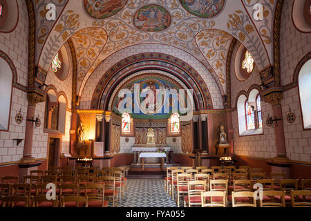 St. Leo Chapel, Place de Chateau St. Leon, Eguisheim, Elsass, Frankreich Stockfoto
