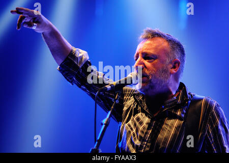 BARCELONA - Okt 10: Peter Hook, Joy Division und New Order Bassist führt Unknown Pleasures am Apolo am 10. Oktober 2010 in B Stockfoto