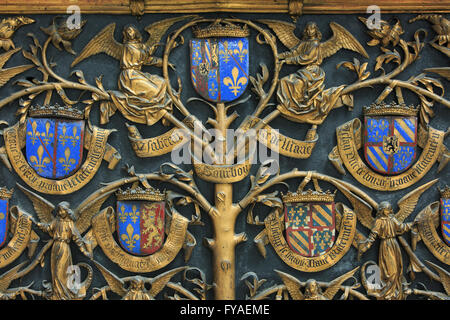 Wappen auf dem Grab Karls des kühnen (1433-1477), Herzog von Burgund, an der Liebfrauenkirche in Brügge, Belgien Stockfoto