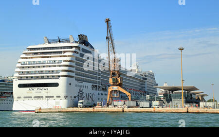 Kreuzfahrtschiff MSC Poesia, IMO 9387073 Stockfoto