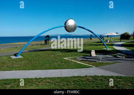 Ekliptik Bogen an der Marine Parade in Napier, Südinsel, Neuseeland Stockfoto