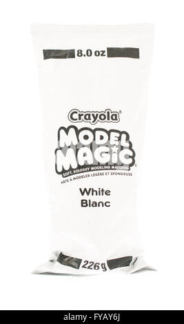 Winneconne, Wisconsin - 20. April 2015: Bag of Crayola Modell Magic Modellierung Material in der Farbe weiß. Stockfoto