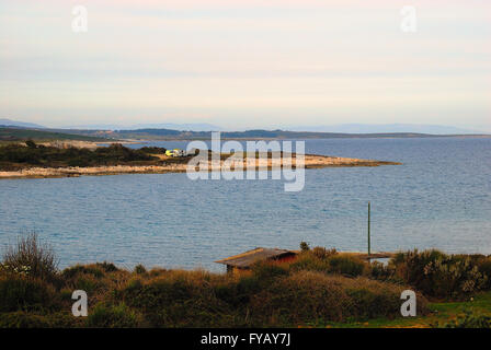 Naturpark Kamenjak, Premantura, Istrien, Kroatien. Kap Kamenjak. Der Park ist etwa zehn Kilometer von Pula entfernt, es ist der Lebensraum der Mittelmeer-Mönchsrobbe. Stockfoto